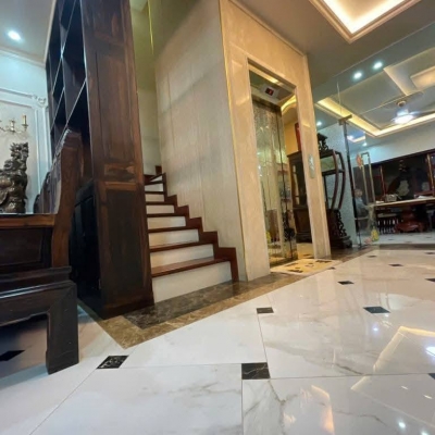 Bán nhà đẹp Liễu Giai – 6 tầng thang máy, ở ngay, chỉ 14 tỷ