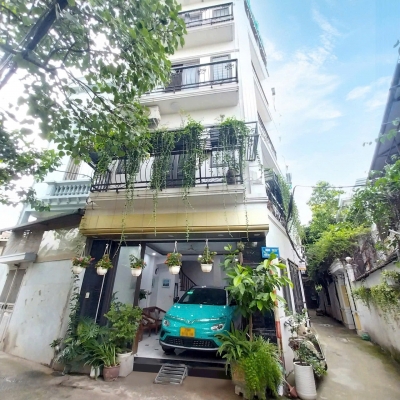 Tôi chính chủ cần bán gấp nhà riêng 45m 6 tầng ngõ 521 Trương Định. Gara Ô tô LH: 0336277055. Không tiếp MG