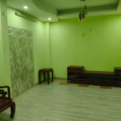 Cho thuê nhà nguyên căn ngõ 139 Nguyễn Ngọc Vũ  40m2 x 5 tầng, 3 ngủ