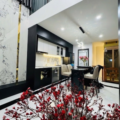 ????????????NHÀ PHỐ NGUYỄN CAO - LÊ QUÝ ĐÔN ~50M2 - 5 TẦNG - MT 4.7M - NHỈNH 11 TỶ - Ô TÔ ĐỖ CỬA????????????