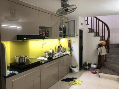 Cho thuê nhà Cầu Bươu, Hà Đông 4.5 tầng x 35m2, 4 ngủ, 3 WC, 9 Triệu KD onl, VP Cty, ở gđ