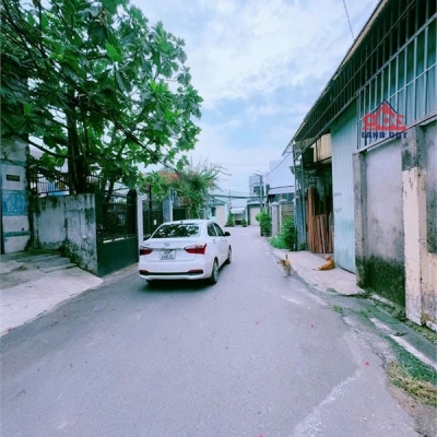 HN178 hạ giá bán gấp nhà ở xóm đạo thân thiện, kết cấu kiên cố. kinh doanh nhỏ