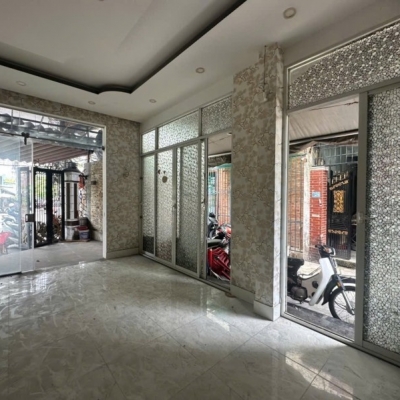 ► Nhà Góc 2 Mặt Tiền Trần Cao Vân, 55m2, ngang 5.5m, 3 tầng sạch đẹp, Kinh Doanh, 6.x tỷ