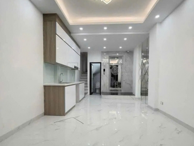 PHỐ XUÂN LA, CHƯA ĐẾN 10 TỶ - 6 TẦNG THANG MÁY, Ô TÔ ĐỖ CỔNG, NỘI THẤT XỊN XÒ.