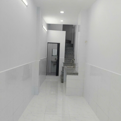 Nhà mới 3 tầng Dương Bá Trạc P2 Q8. Giá chỉ 2.86 tỷ TL