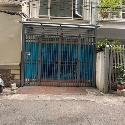 Bán nhà phương mai 5 tầng dân xây phân lô ô tô tránh vào nhà kinh doanh đống đa