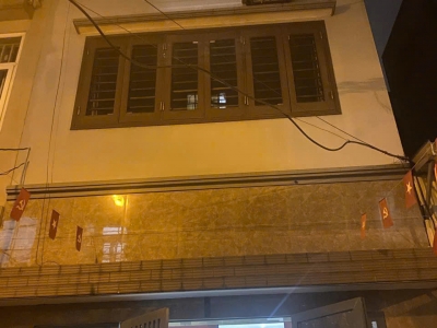 BÁN NHÀ BÁT KHỐI LONG BIÊN DT 35M2 Ô TÔ GẦN VÀI PHÚT SANG PHỐ TIỆN ÍCH