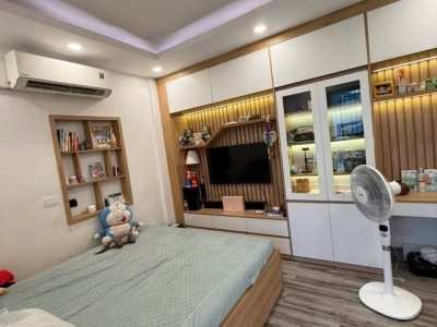 Bán nhà mặt phố Võ Thị Sáu, 21m2, 4 tầng, mặt tiền 5m, 10.6 tỷ, vỉa hè rộng, kinh doanh đỉnh