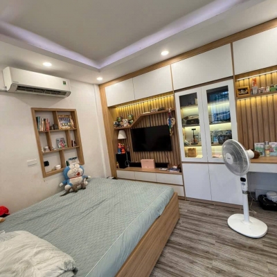 Bán nhà mặt phố Võ Thị Sáu, 21m2, 4 tầng, mặt tiền 5m, 10.6 tỷ, vỉa hè rộng, kinh doanh đỉnh