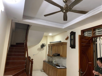 ngõ 64 Thanh Đàm, 35 m² x 4 tầng, 3 ngủ, 3 vệ sinh, 10 triệu