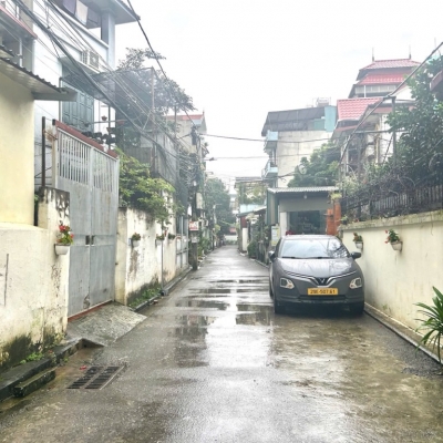 Bán đất Việt Hưng - Sát phố - ô tô- Nở Hậu- tiện ích- 55m nhỉnh 8 tỷ(TL)