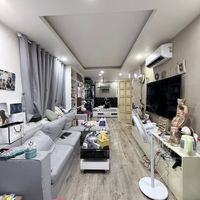 (Chính chủ) bán gấp căn nhà ở Trần Hưng Đạo, mặt tiền 5.2m, xây 5 tầng, 55m2, 18.5 tỉ