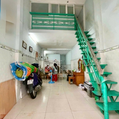 BÁN NHÀ 4 X  18M  – SHR THỚI TAM THÔN, HÓC MÔN HẺM XE HƠI GẦN QUẬN 12