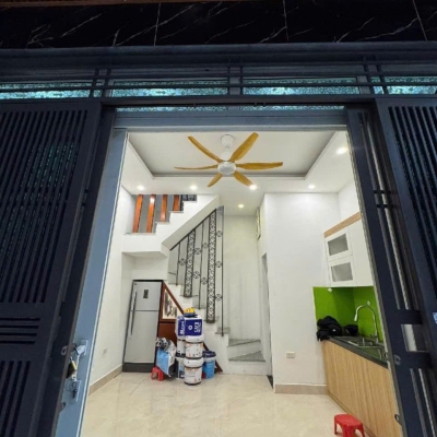 Cho thuê nhà nguyên căn Phố Chùa Bộc, 5 tầng x 25m2, 3 ngủ khép kín, 14 triệu