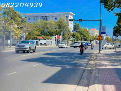 Chính chủ bán lỗ siêu phẩm mặt tiền Võ Văn Kiệt, sát bên bệnh viện và UB Tỉnh rộng 920m2