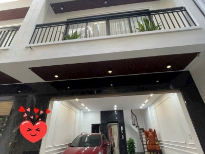 Hiếm nhất khu vực ! bán nhà 6T thang máy Ngọc Lâm, gara oto ngõ thông, giá hợp lý.