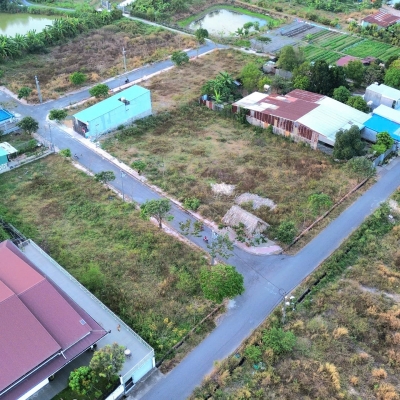Bán nhà mới Bình Minh, đang cho thuê 3 tr/m2, đường nhựa vỉa hè, gần chợ Trà Cổ