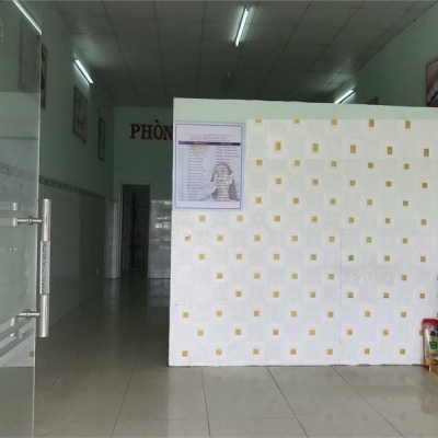 Cho thuê mặt bằng 2 mặt tiền nhà mới đường 30/4, tpvt