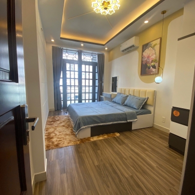 NHÀ TRUNG TÂM QUẬN 10 – CMT8 – HẺM XE HƠI – 4 TẦNG CHỈ 3 TỶ 99