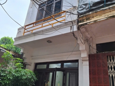 Chính chủ cần cho thuê nhà 4 tầng mặt tiền 233A Nguyễn văn cừ, Phường Bồ Đề, Quận Long Biên, Hà Nội