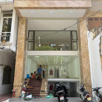 Bán tòa văn phòng mặt phố khu vực Trường Chinh, 100m2, 8 tầng 1 hầm thang máy mới đẹp, mặt tiền 6m, giá chỉ 58 tỷ