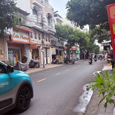 KHU BÀU CÁT TÂN BÌNH HIẾM, 5 TẦNG SANG TRỌNG, THANG MÁY