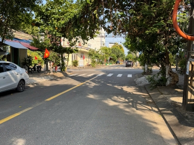 + Phạm Ngọc Mậu, Nhà 3 tầng mặt tiền đường 10,5 m mặt sau đường 4m, khu A32, sát chợ Tân An.