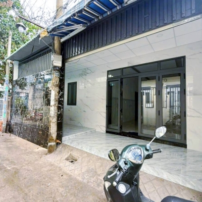Bán nhà 7,5x11m, cấp 4, 1/ đường Xóm Bắp, Trung Chánh, Hóc Môn. Giá 3,95 Tỷ
