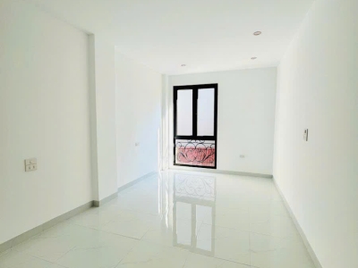 ĐẤP HỘP!NHÀ NGỌA LONG,LÔ GÓC,30M RA OTO,THANG MÁY,TẶNG NỘI THẤT,DT:40Mx6T.8ty