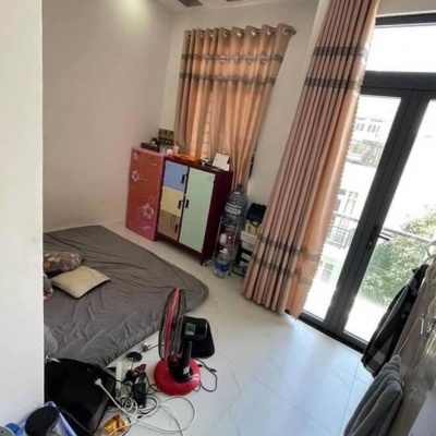 Bán nhà Q7: 81m2, ngang 6m, 4 tầng, 10pn, sổ hồng, nguyễn văn quỳ, giá 10.5 tỷ, liên hệ 0907951568.