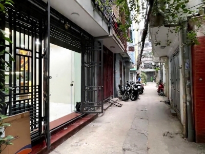 hoàng hoa thám 35m x5 tầng 9,7 tỷ ngõ 3m,cách phố 40m lô góc,dân xây,nhà đẹp