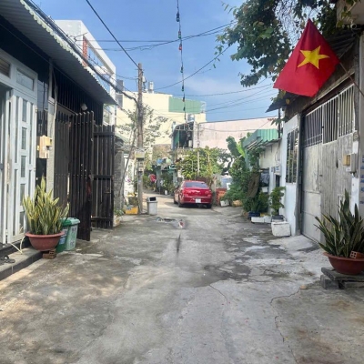 CHÍNH CHỦ – NHÀ ĐẸP 4 TẦNG – HẺM   – Q12,Sổ hồng riêng – Pháp lý chuẩn – Dọn vào ở ngay