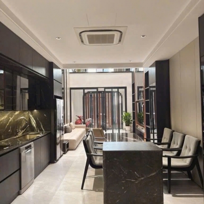NHÀ MỚI Ô TÔ THANG MÁY NGỌC THỤY LONG BIÊN