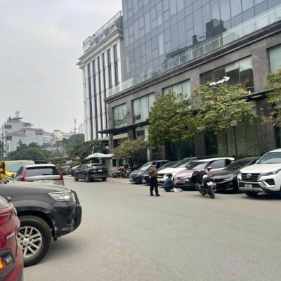 SIÊU PHẨM MỚI KÍNH COONG GIỮA LÒNG BA ĐÌNH- QUÁN THÁNH– NGÕ THÔNG – 2 Ô TÔ TRÁNH – THANG MÁY XỊN – CHỈ 9.7 TỶ