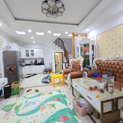 NHÀ ĐẸP THẠCH BÀN - AEON MALL - Ô TÔ ĐỖ CỬA - TẶNG NỘI THẤT 500TR - CHỈ HƠN 5 TỶ