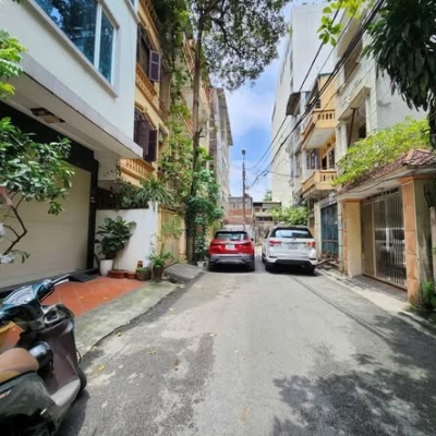 Siêu hiếm, bán nhà Lạc Long Quân, ô tô tránh vào nhà, thang máy, chỉ 21 tỷ