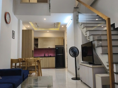 ► Nhà kiệt K10 Phạm Văn Nghị, 3 tầng đúc, chính chủ xây ở được 2 năm, còn mới 4.x tỷ
