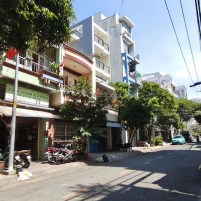 Bán nhà mặt tiền Quận 8 Ngang 4,2m, 3 tầng BTCT, sổ hồng riêng- Chỉ nhỉnh 12 tỷ