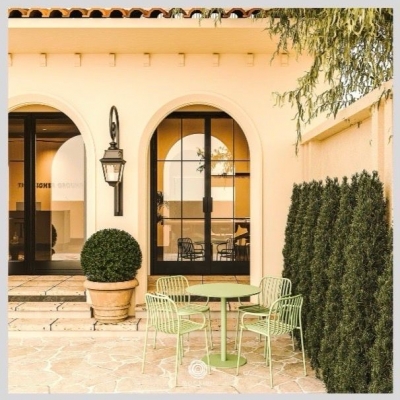 bán toà căn hộ dịch vụ 8 tầng thang máy – 84m² –  Hoàng Quốc Việt – dòng tiền 80tr/tháng