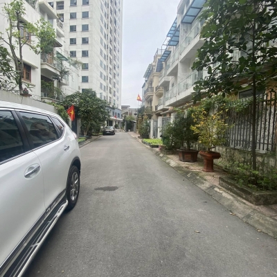 Cho thuê biệt thự Tây Hà, Tố Hữu, 200m2, 4 tầng, thang máy làm văn phòng, nhà ở