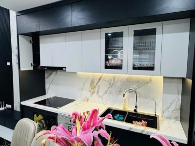 Bán nhà Đẹp Việt Hưng - gara ô chờ thang máy Full NT- Dân xây 55m 5 tầng nhỉnh 11 tỷ(TL)