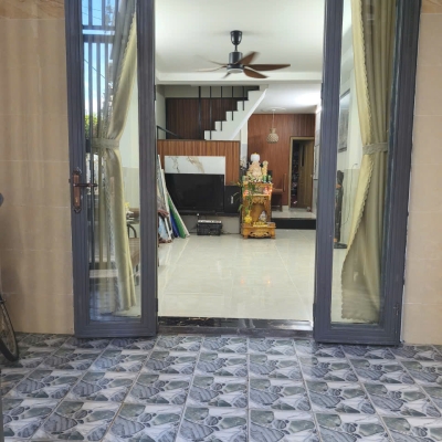 ► Sau MT Lê Đình Lý, 65m2, 2 tầng sạch đẹp, 3PN, sân rộng, nhỉnh 4 tỷ