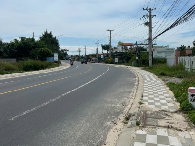 Đất ngộp! 10m x 44m đất thổ cư Đường Nguyễn Chí Thanh, LaGi 340tr/m ngang