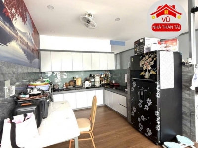 Bán Nhà Đẹp Mặt Tiền Quận 4, gần Vĩnh Khánh, 2 xe hơi tránh, 4 tầng, 5,3 x 9,5m , Nhỉnh 8 Đồng