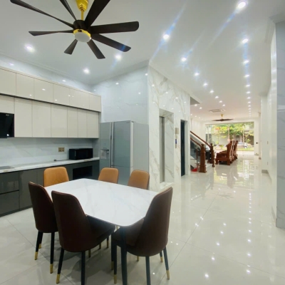 CHO THUÊ NHÀ 6 PHÒNG NGỦ CÓ THANG MÁY VÀO Ở LUÔN VÕ CƯỜNG