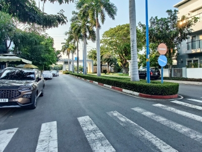 Dòng tiền 18 Triệu Tháng Nhà Phố KDC Mega Village Khang Điền – 3 Tầng Full Nội Thất. Giá Chỉ 10 Tỷ