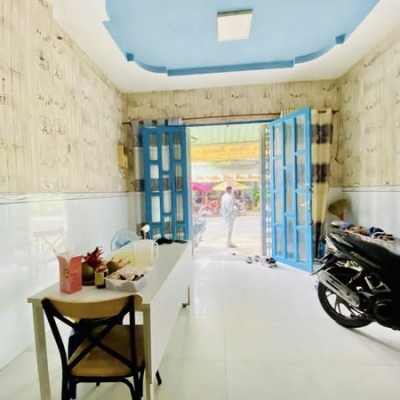 BÁN NHÀ MẶT TIỀN LÔ GÓC NGAY GÒ DẦU - 2 TẦNG - 40M NGANG 4.3 GIÁ NHỈNH 5