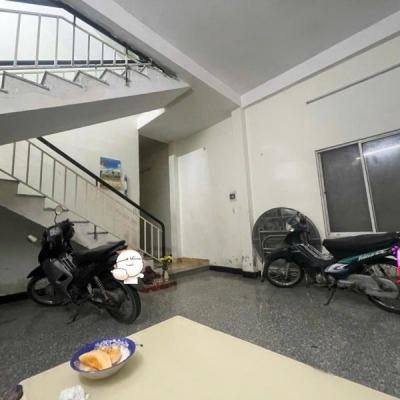 # Sát MT Ỷ Lan Nguyên Phi, 77m2, ngang 5.3m, 3 tầng, nhỉnh 4 tỷ