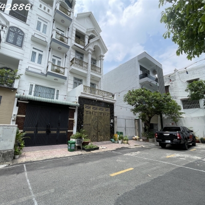 Bán nhà 4 lầu mới, Hiệp Thành City – Đường 8m, sát mặt tiền, tặng full nội thất