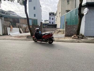 Bán đất Thượng Thanh cạnh Him Lam. 54m x 5m vuông đẹp oto tránh thông. LH 0936123469